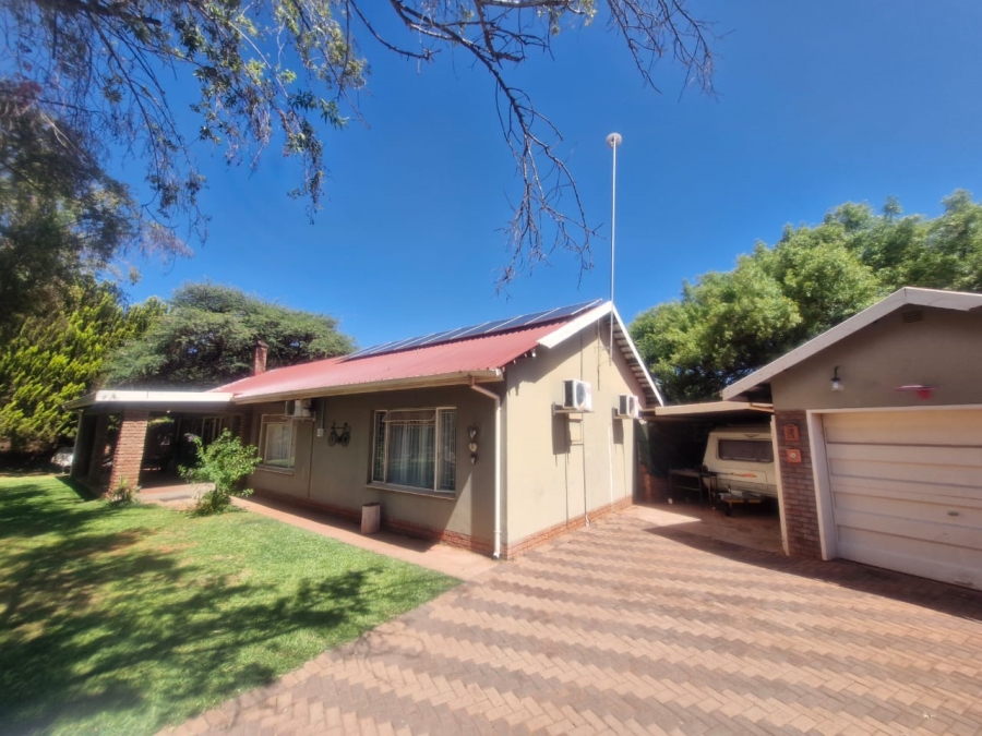 3 Bedroom Property for Sale in Kathu Northern Cape